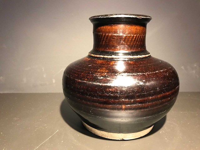 Chinese black glaze pot - afbeelding 8 van  8