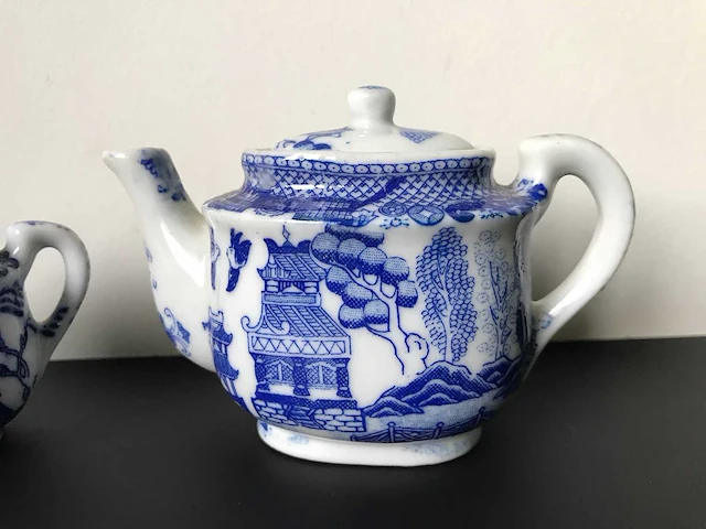 Chinese blue and white miniature - crockery (5x) - afbeelding 4 van  7