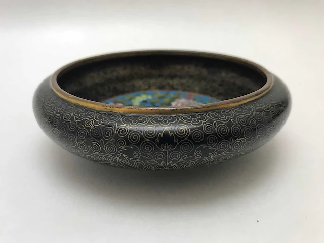 Chinese cloissoné detailed bowl - afbeelding 3 van  22
