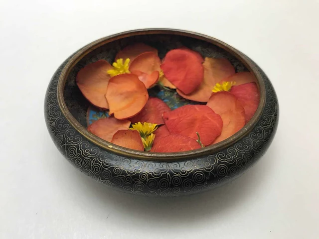 Chinese cloissoné detailed bowl - afbeelding 15 van  22