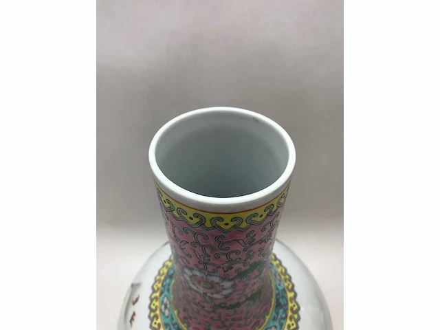 Chinese famille rose bottle vase ‘eight immortals’ - porcelain - china - 20th century - afbeelding 11 van  32
