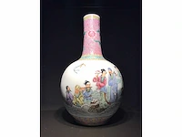Chinese famille rose bottle vase ‘eight immortals’ - porcelain - china - 20th century - afbeelding 15 van  32