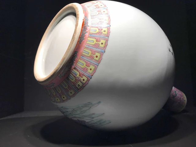 Chinese famille rose bottle vase ‘eight immortals’ - porcelain - china - 20th century - afbeelding 22 van  32