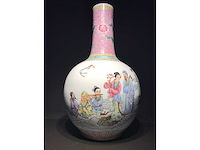 Chinese famille rose bottle vase ‘eight immortals’ - porcelain - china - afbeelding 16 van  38
