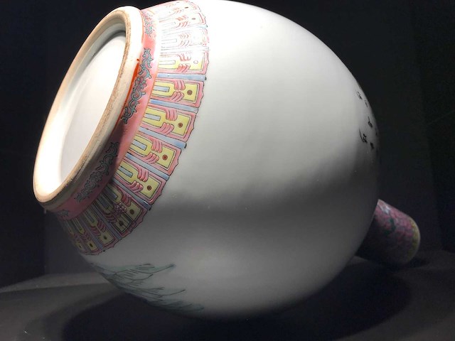 Chinese famille rose bottle vase ‘eight immortals’ - porcelain - china - afbeelding 25 van  38