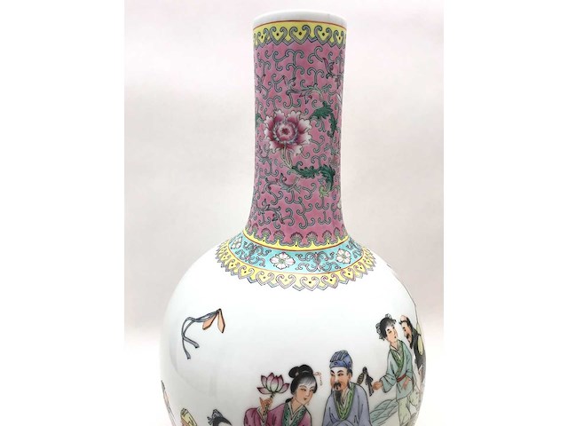 Chinese famille rose bottle vase ‘eight immortals’ - porcelain - china - afbeelding 36 van  38