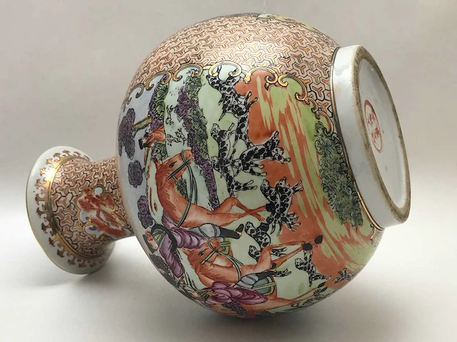 Chinese guangzhou export porcelain vase with hunting scene - european market - (early 20th century) - afbeelding 6 van  34