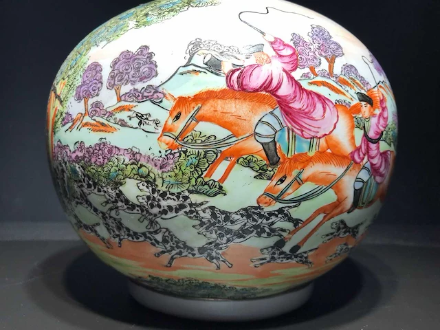 Chinese guangzhou export porcelain vase with hunting scene - european market - (early 20th century) - afbeelding 20 van  34