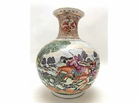 Chinese guangzhou export porcelain vase with hunting scene - european market - (early 20th century) - afbeelding 34 van  34