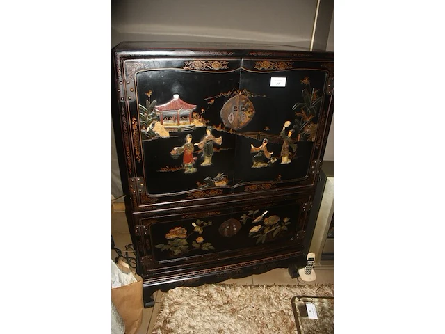Chinese kast met 4 deuren afm. 140x96x55 cm - afbeelding 3 van  5