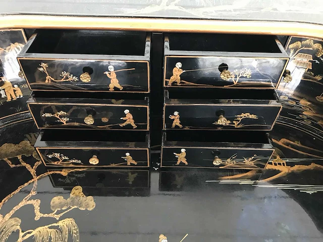 Chinese lacquerware black gold desk with chair - afbeelding 6 van  31