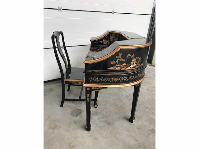 Chinese lacquerware black gold desk with chair - afbeelding 19 van  31