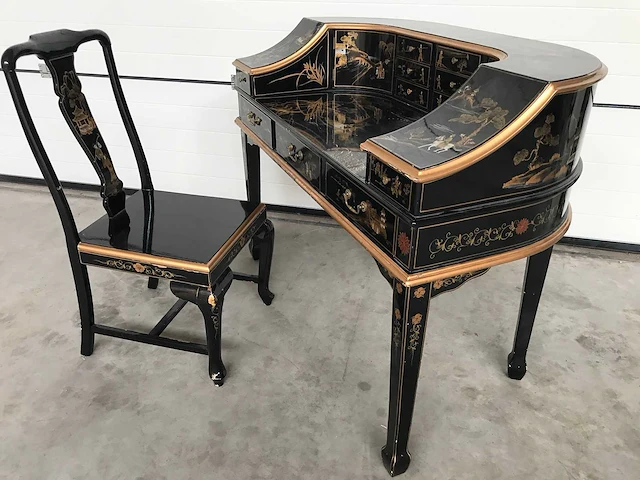 Chinese lacquerware black gold desk with chair - afbeelding 12 van  31