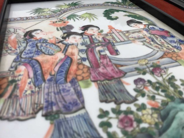 Chinese porcelain tile in beautiful frame. - afbeelding 2 van  14