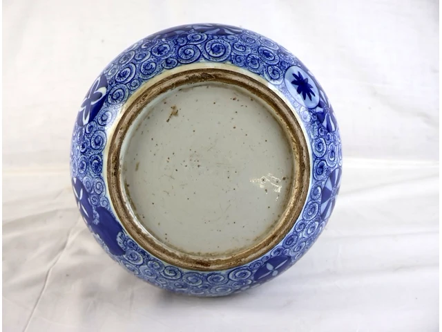 Chinese vaas blauw en wit porselein - afbeelding 3 van  3