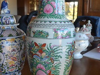 Chinese vaas, chinese kom, pot met deksel (alles porselein) - afbeelding 8 van  10