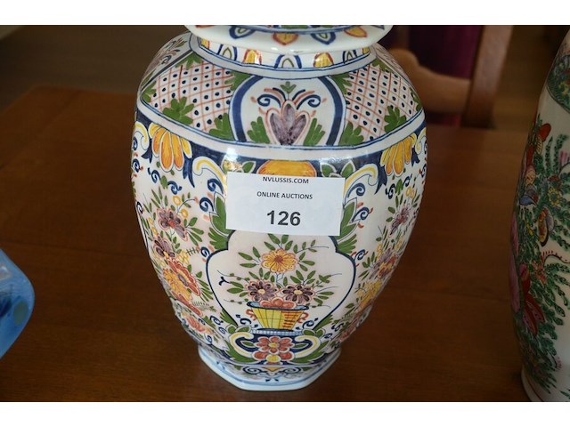 Chinese vaas, chinese kom, pot met deksel (alles porselein) - afbeelding 5 van  10