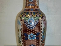Chinese vaas h=62 cm ( krijgers te paard) - afbeelding 2 van  4