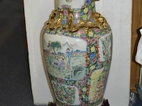 Chinese vaas h=90cm ø43cm met houten voet - afbeelding 2 van  8