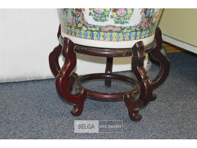 Chinese vaas h=90cm ø43cm met houten voet - afbeelding 5 van  8