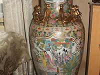 Chinese vaas op houten sokkel afm. h 122 cm - afbeelding 4 van  4