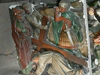 Christus kruistocht in plaaster beelden - afbeelding 5 van  6