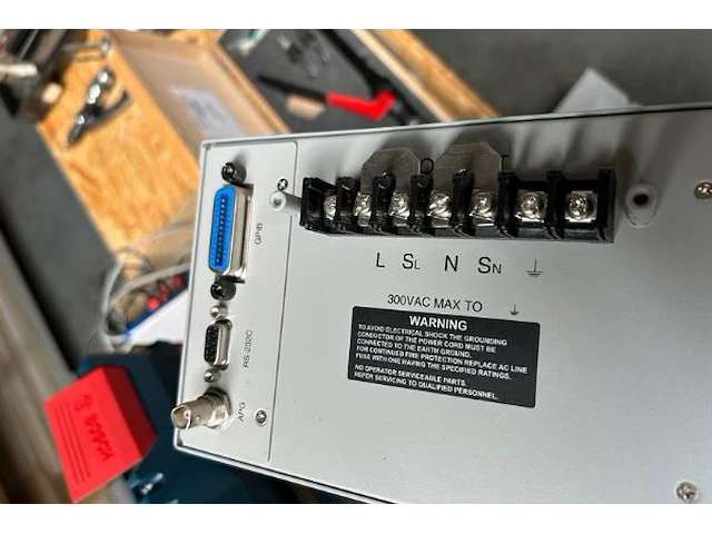 Chroma programmable ac source - afbeelding 4 van  6