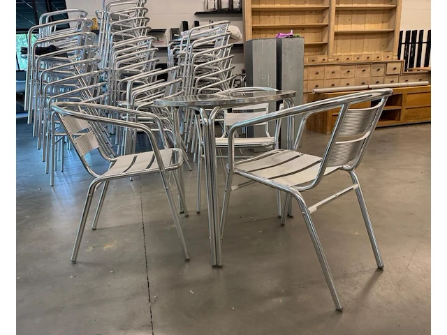 Chroom - alutafel met 3 stoelen - afbeelding 2 van  4