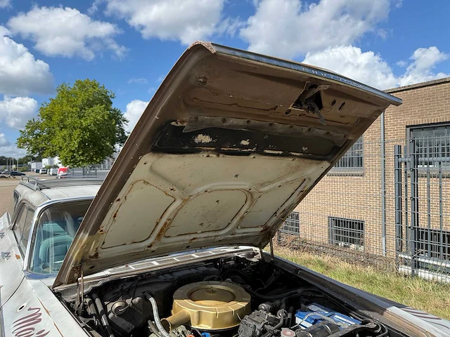 Chrysler - hardtop - stationwagon - klassieke auto's >15 - afbeelding 46 van  93