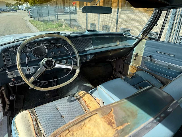 Chrysler - hardtop - stationwagon - klassieke auto's >15 - afbeelding 64 van  93