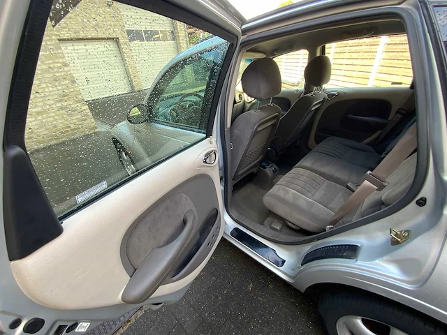 Chrysler - pt cruiser - car - 2000 - afbeelding 15 van  27