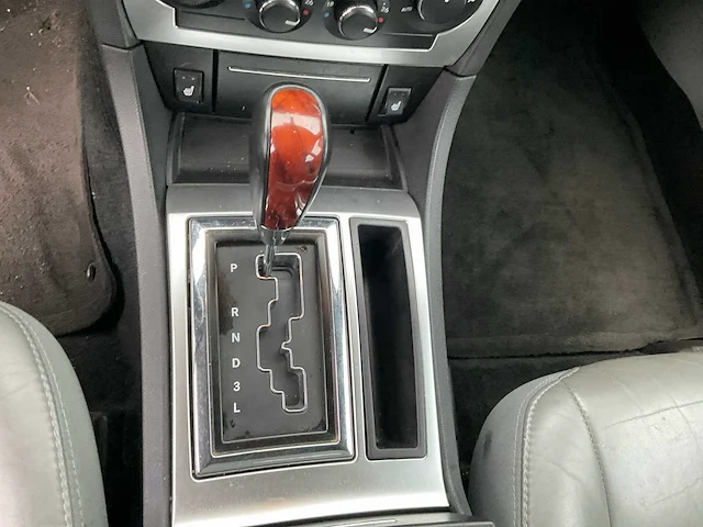 Chrysler 300 personenauto - afbeelding 11 van  29
