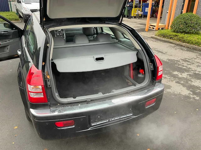 Chrysler 300 personenauto - afbeelding 16 van  29