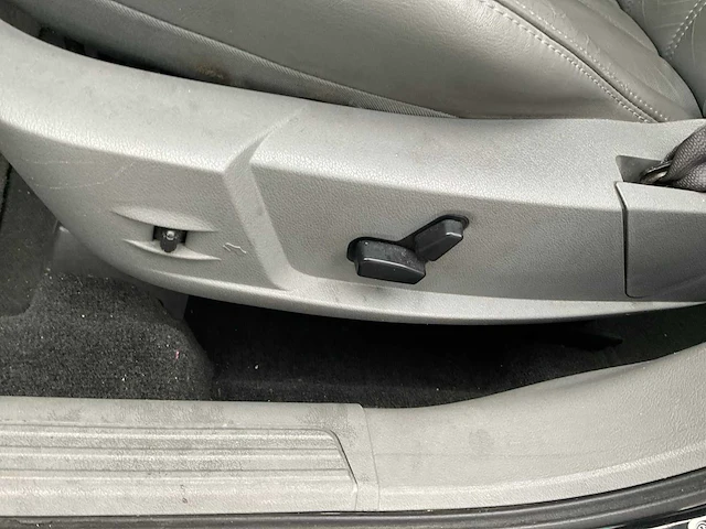 Chrysler 300 personenauto - afbeelding 19 van  29