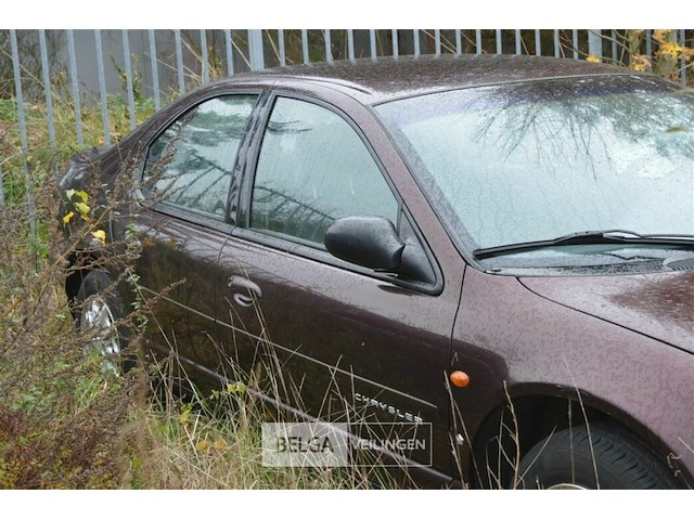 Chrysler baron - afbeelding 8 van  8