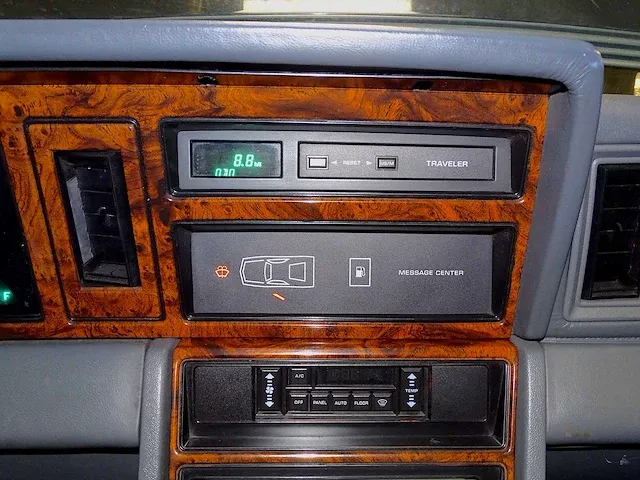 Chrysler lebaron 2.5 - afbeelding 27 van  50