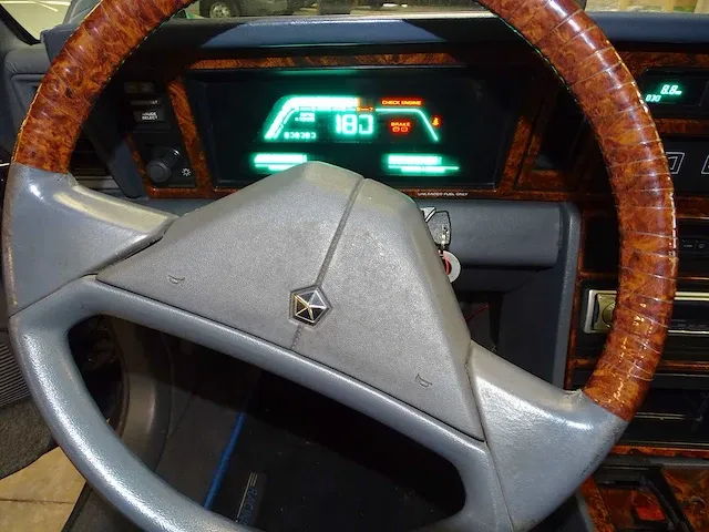 Chrysler lebaron 2.5 - afbeelding 32 van  50