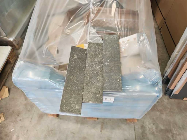 Cir di pietra ardennen nero mat vloertegel 10x40 cm 43,12 m² - afbeelding 1 van  6