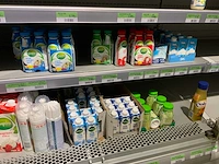 Circa 1800 stuks diverse zuivel, vlees, kaas en diepvriesproducten - afbeelding 57 van  108