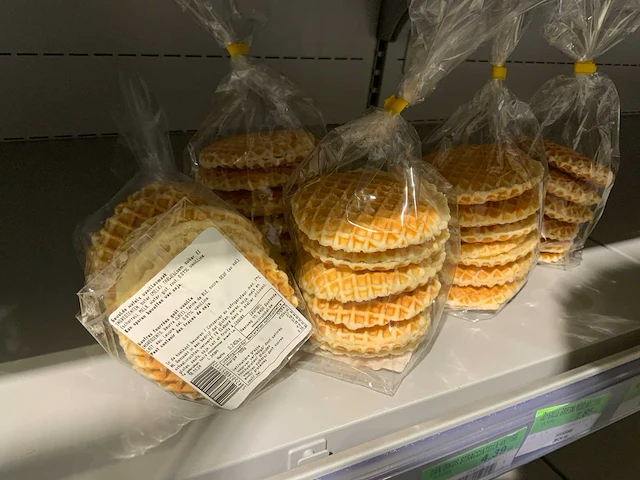Circa 1800 stuks diverse zuivel, vlees, kaas en diepvriesproducten - afbeelding 61 van  108