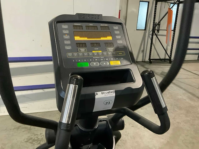 Circle fitness commercial elliptical crosstrainer - afbeelding 5 van  6