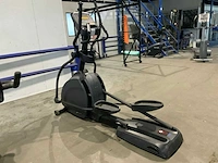 Circle fitness commercial elliptical crosstrainer - afbeelding 6 van  6