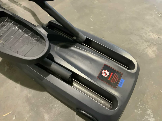 Circle fitness commercial elliptical crosstrainer - afbeelding 6 van  6