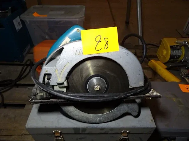 Cirkelzaag makita - afbeelding 1 van  4