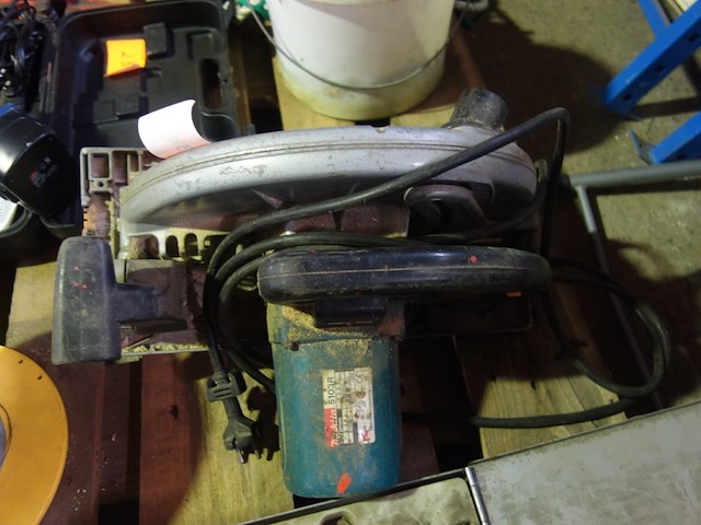 Cirkelzaag makita - afbeelding 2 van  3