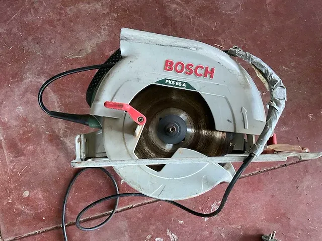 Cirkelzaagmachine bosch pks66a - afbeelding 1 van  5