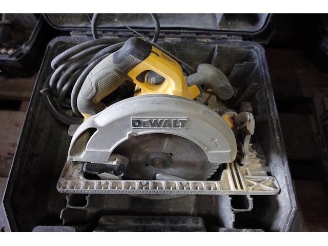 Cirkelzaagmachine dewalt - afbeelding 1 van  3