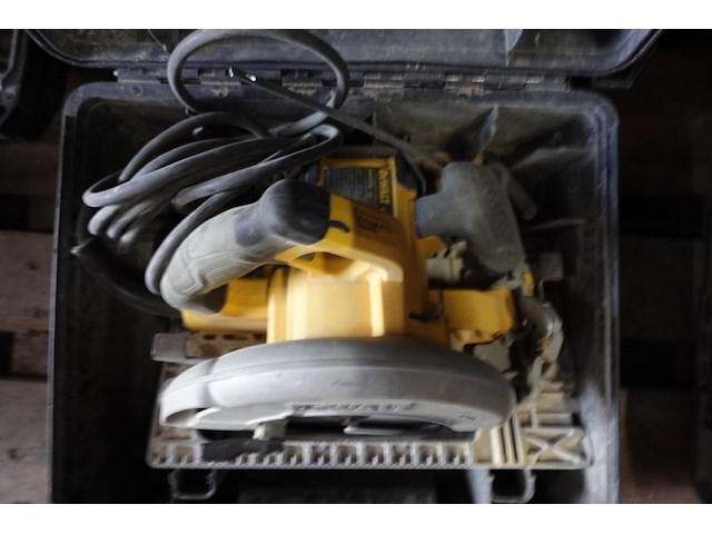 Cirkelzaagmachine dewalt - afbeelding 2 van  3