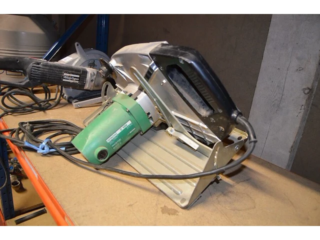 Cirkelzaagmachine hitachi c13u - afbeelding 5 van  6