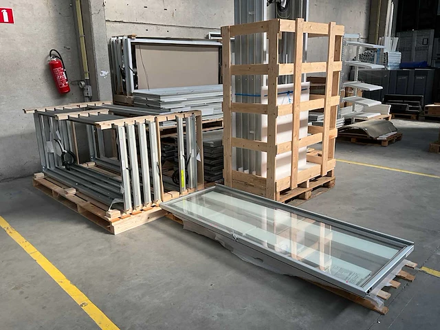 Cisaplast glasdeuren en frames voor diepvries (39x) - afbeelding 1 van  18